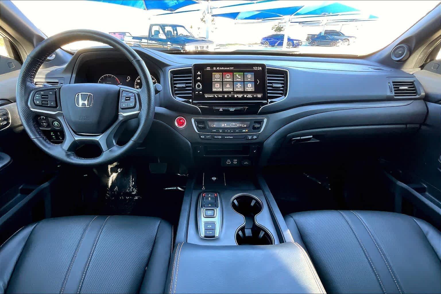 Used 2024 Crystal Black Pearl Honda TrailSport image 15