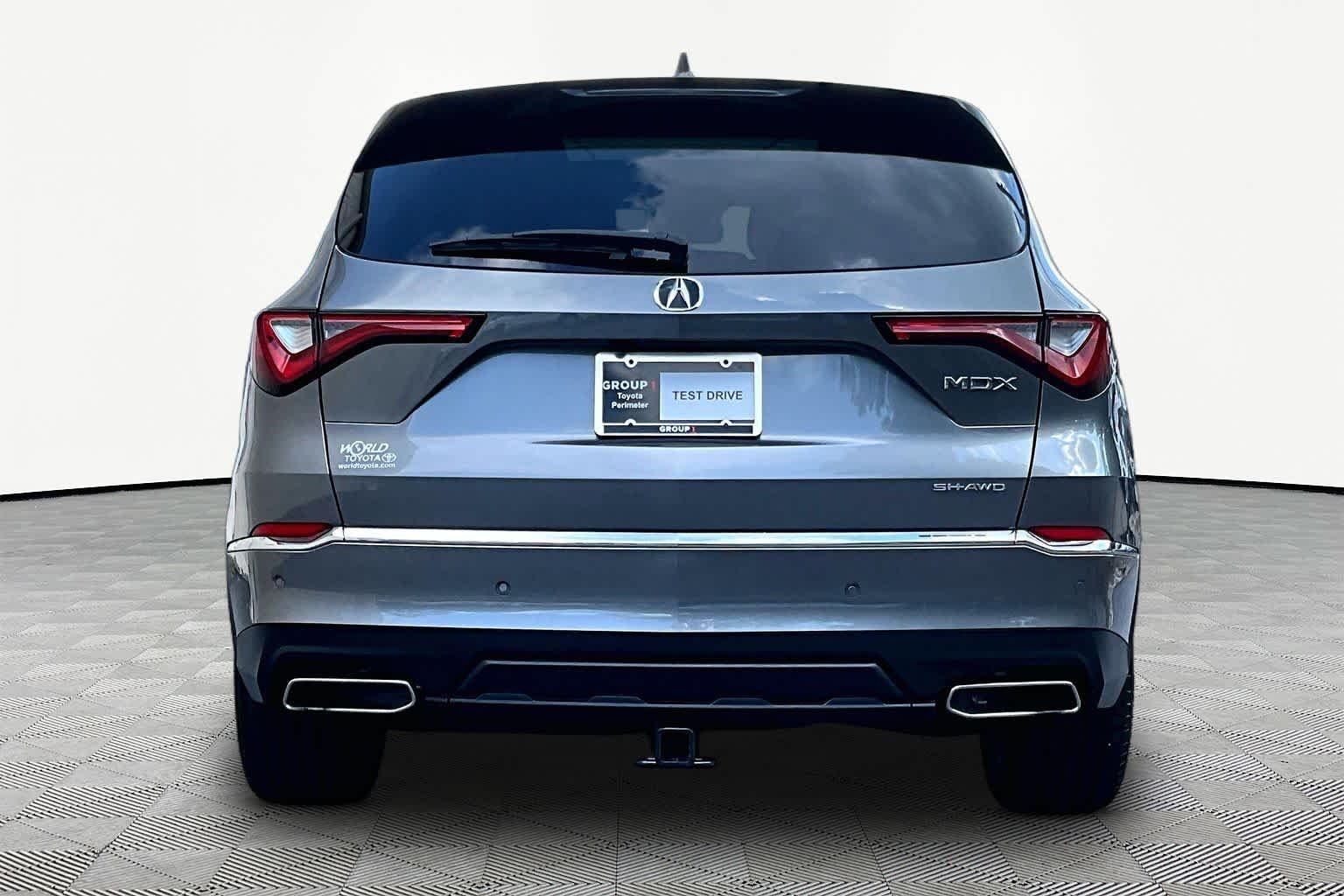 Used 2023 Liquid Carbon Metallic Acura w/Advance Package image 5