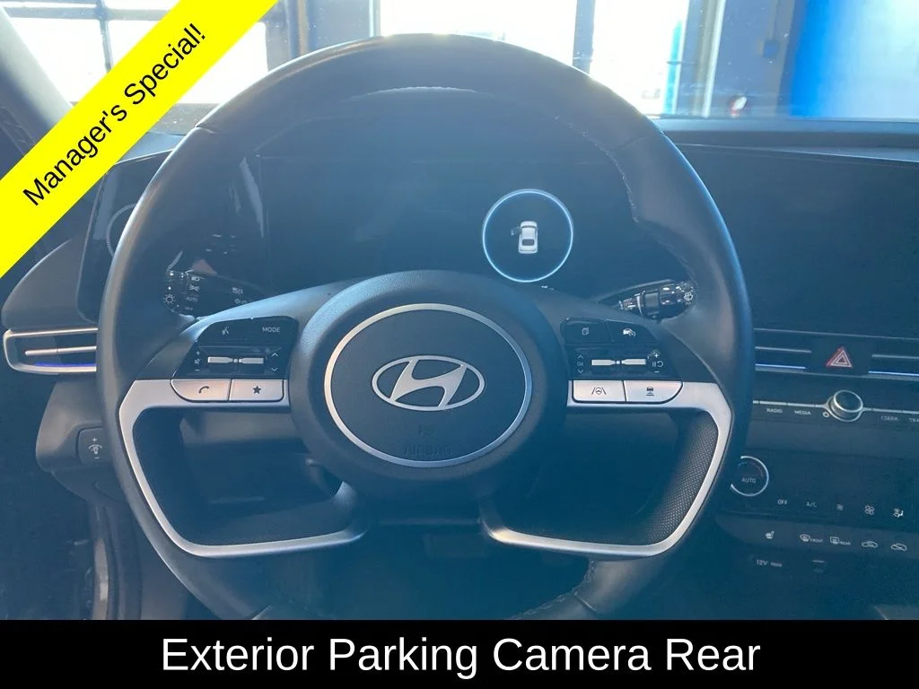 Used 2025 Gray Hyundai SEL Convenience image 16