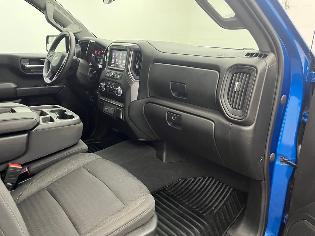 Used 2022 Glacier Blue Metallic Chevrolet Custom image 37