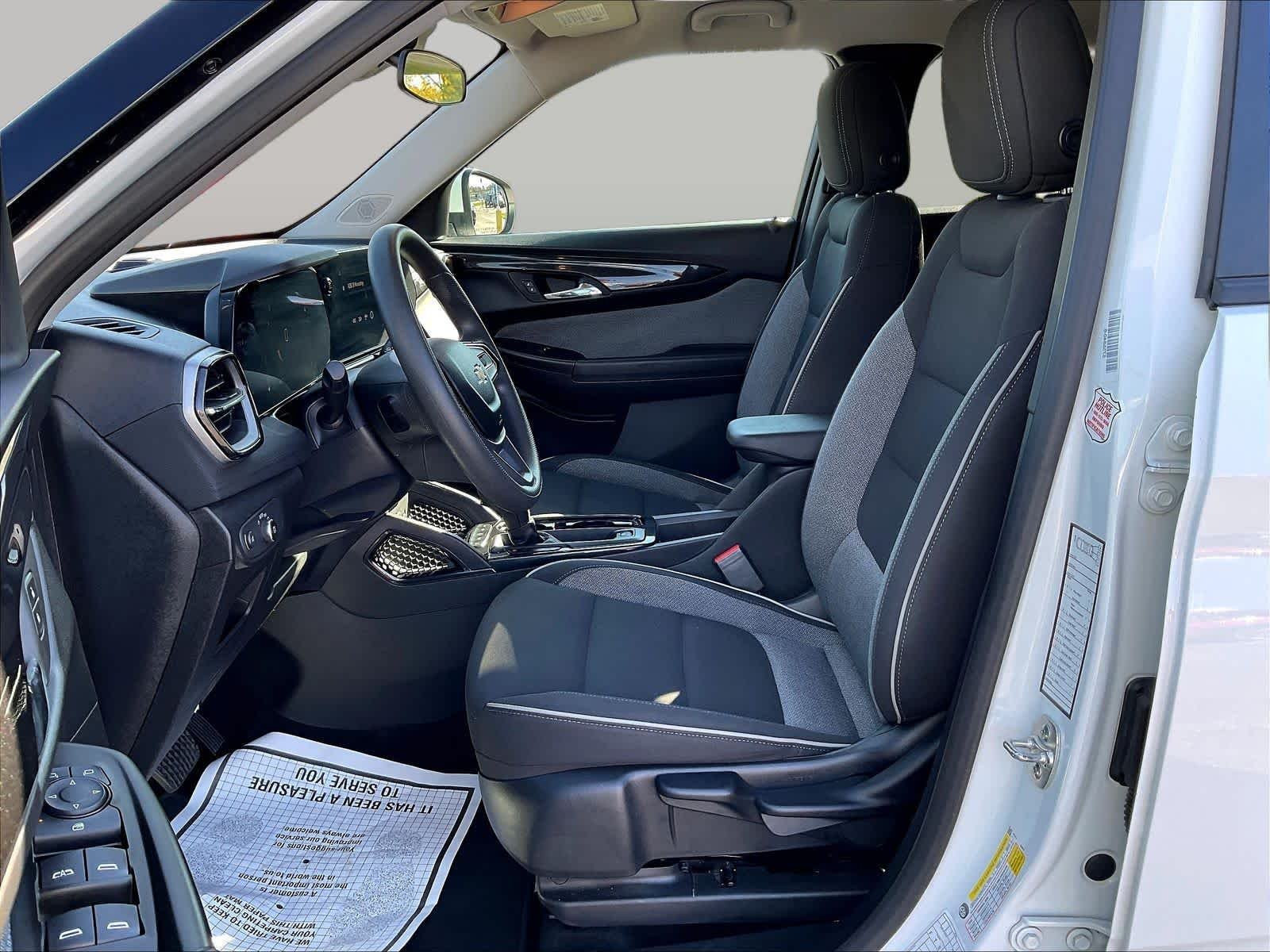 2025 Chevrolet Trailblazer LT - Photo 23