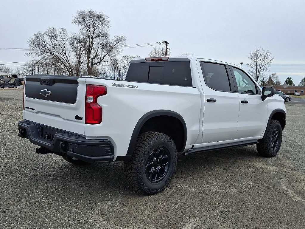 New 2026 Summit White Chevrolet ZR2 image 8
