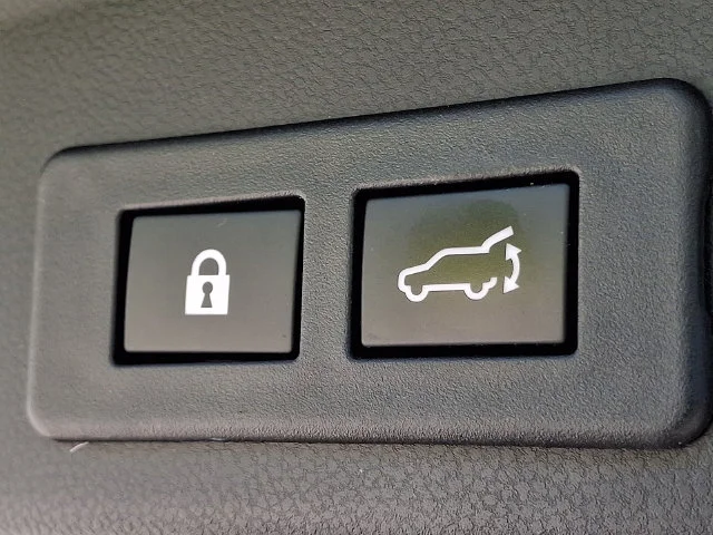 Used 2022 Brown Subaru Touring image 32