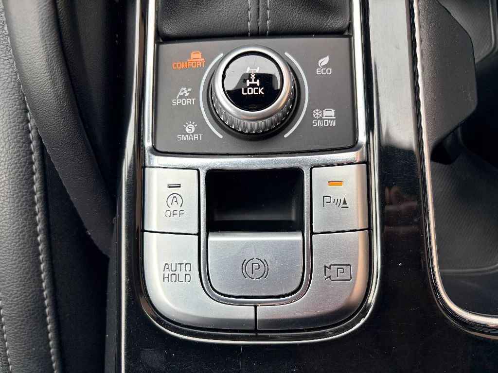 Used 2023 Wolf Gray Kia SX X-Line image 24