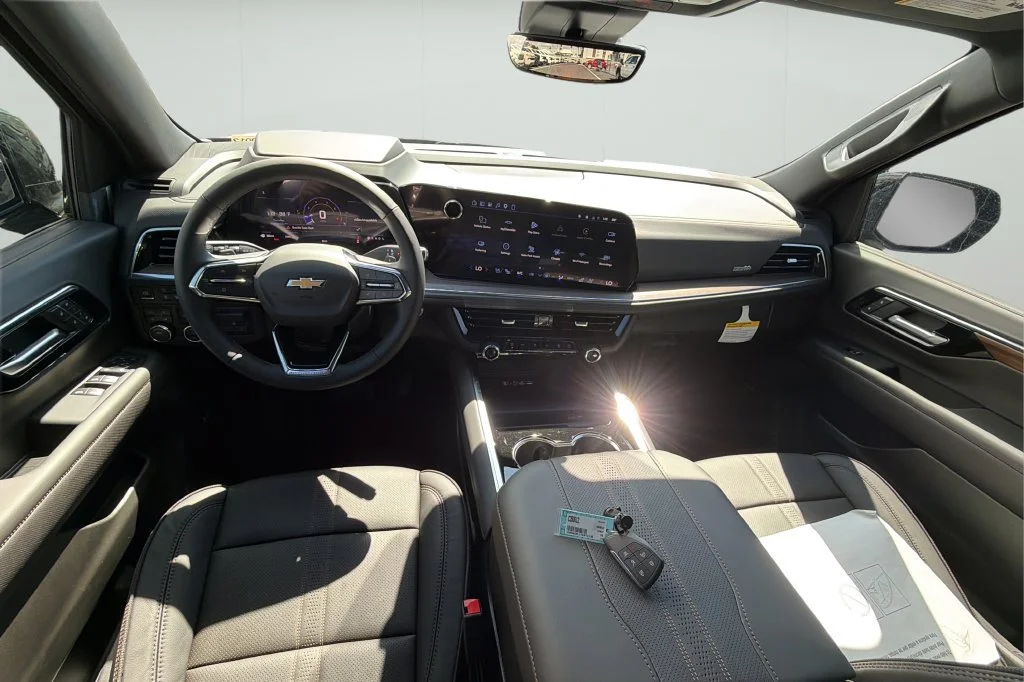 New 2026 Black Chevrolet High Country image 18