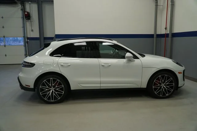 2026 Porsche Macan S - Photo 11