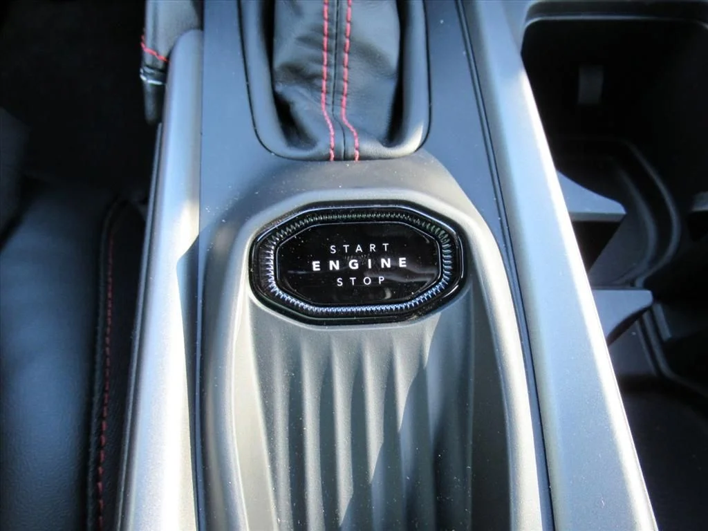 New 2026 Diamond Black Crystal Pearlcoat Dodge R/T image 26