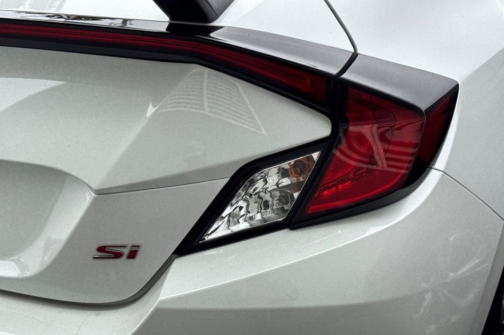 Certified Used 2019 White Orchid Pearl Honda Si image 7