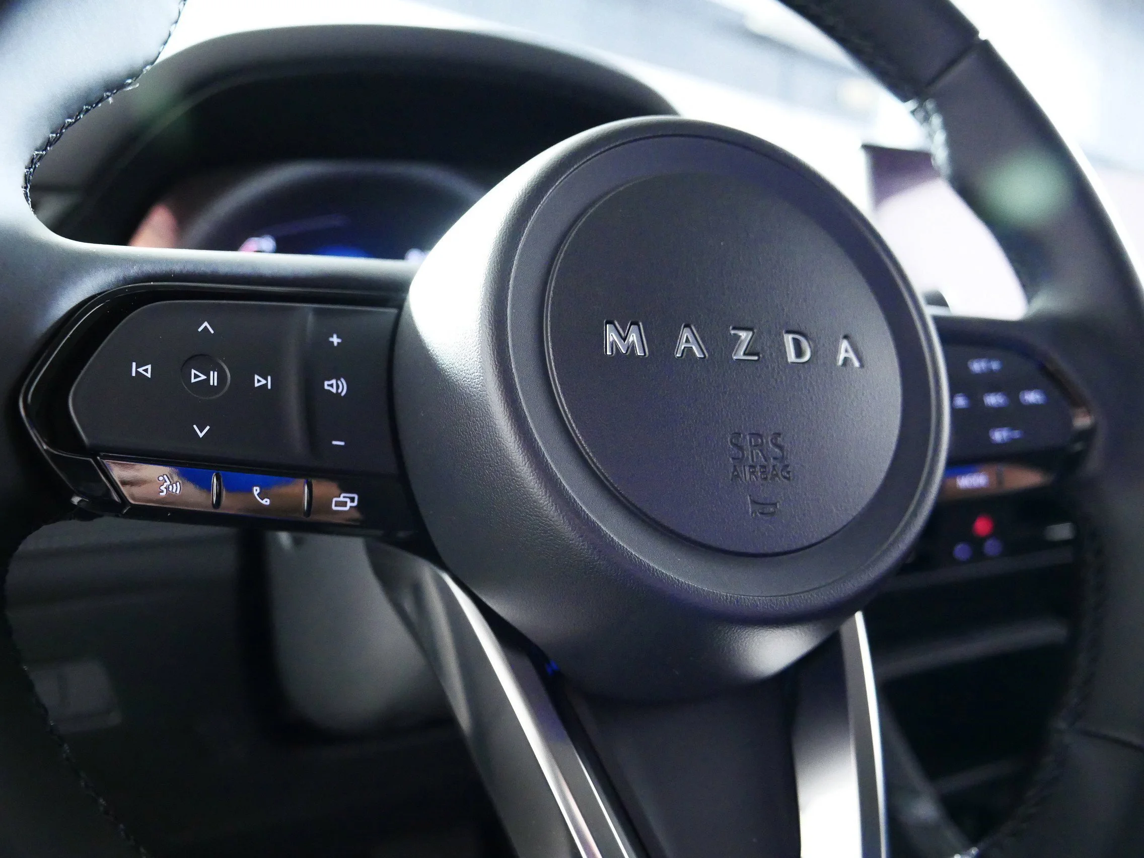 New 2026 Rhodium White Metallic Mazda 2.5 S Preferred image 8