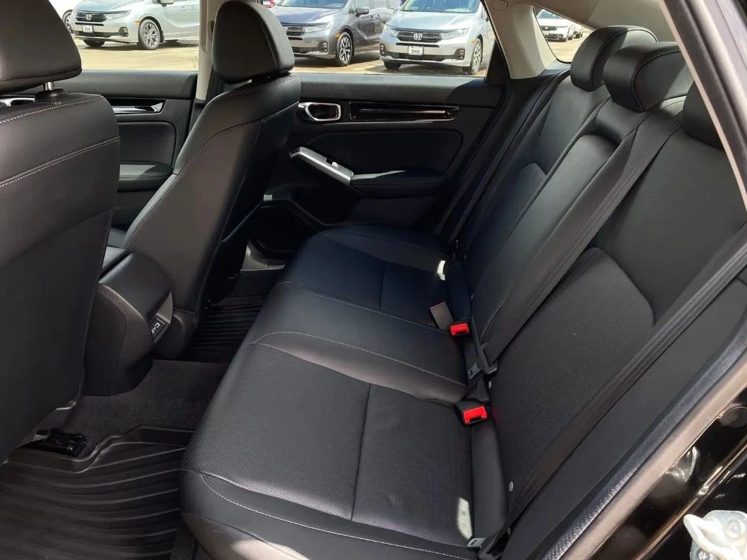 Used 2024  Honda Touring image 18
