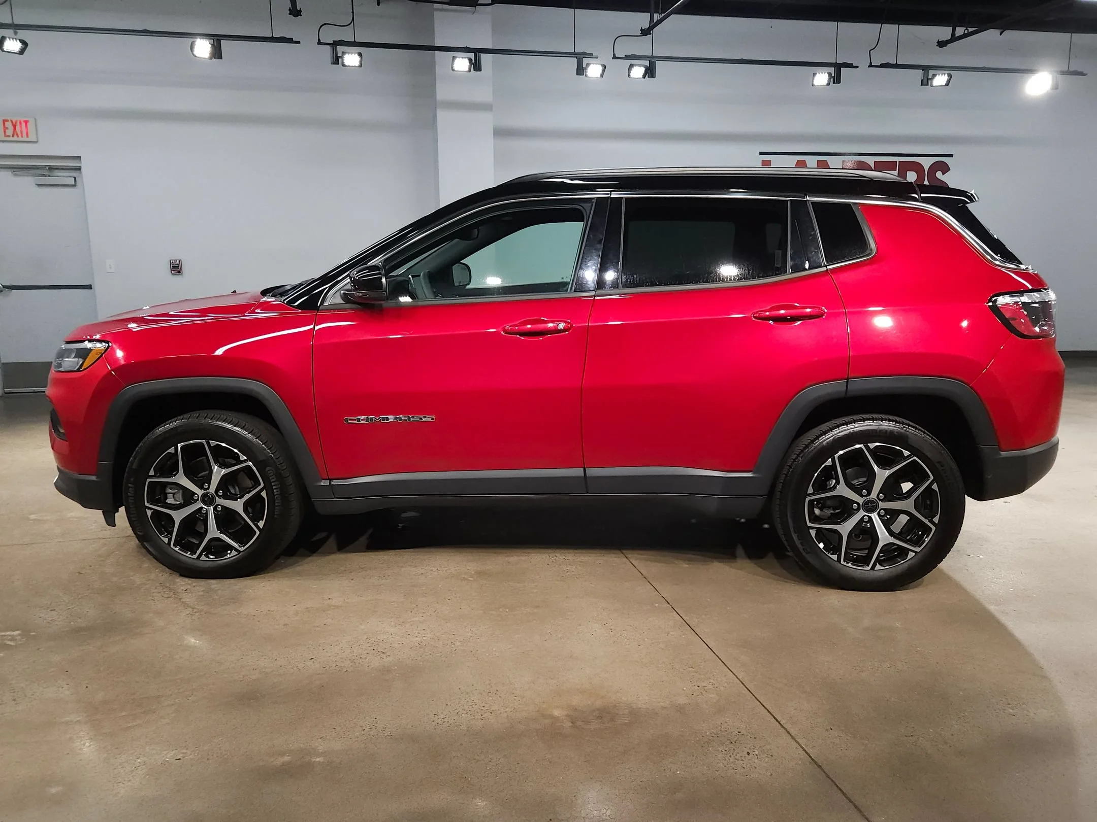 2025 Jeep Compass Limited - Photo 4