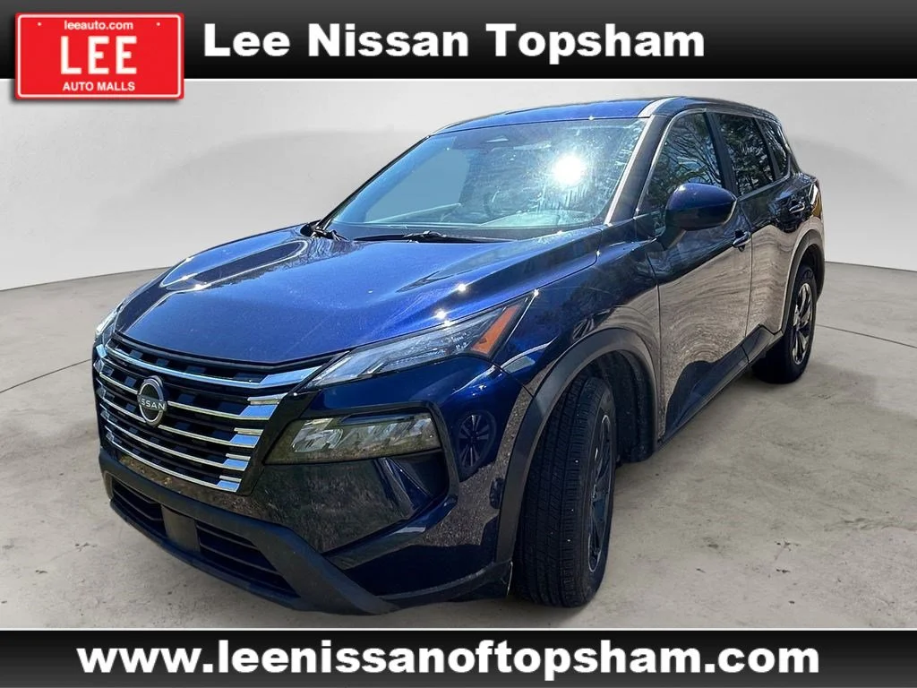 Used 2025 Deep Ocean Blue Pearl Nissan SV image 1