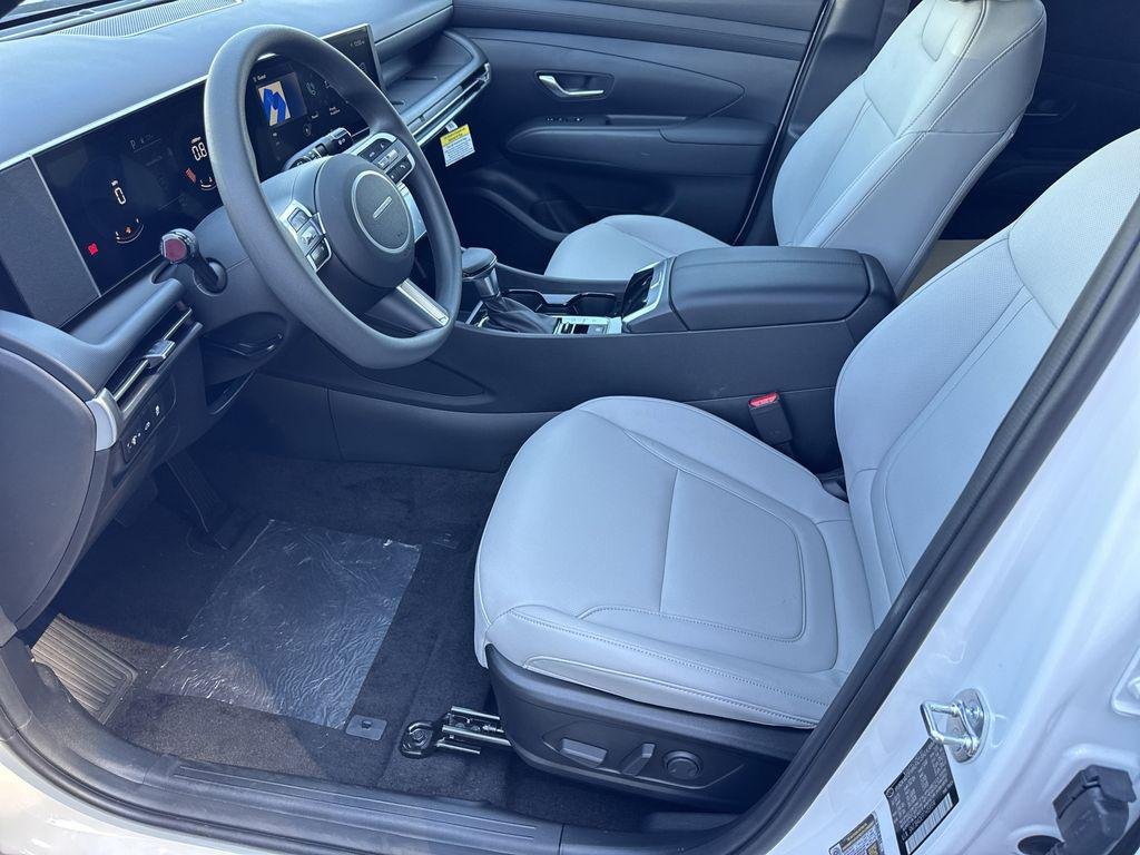 New 2026 White Hyundai SEL FWD image 9