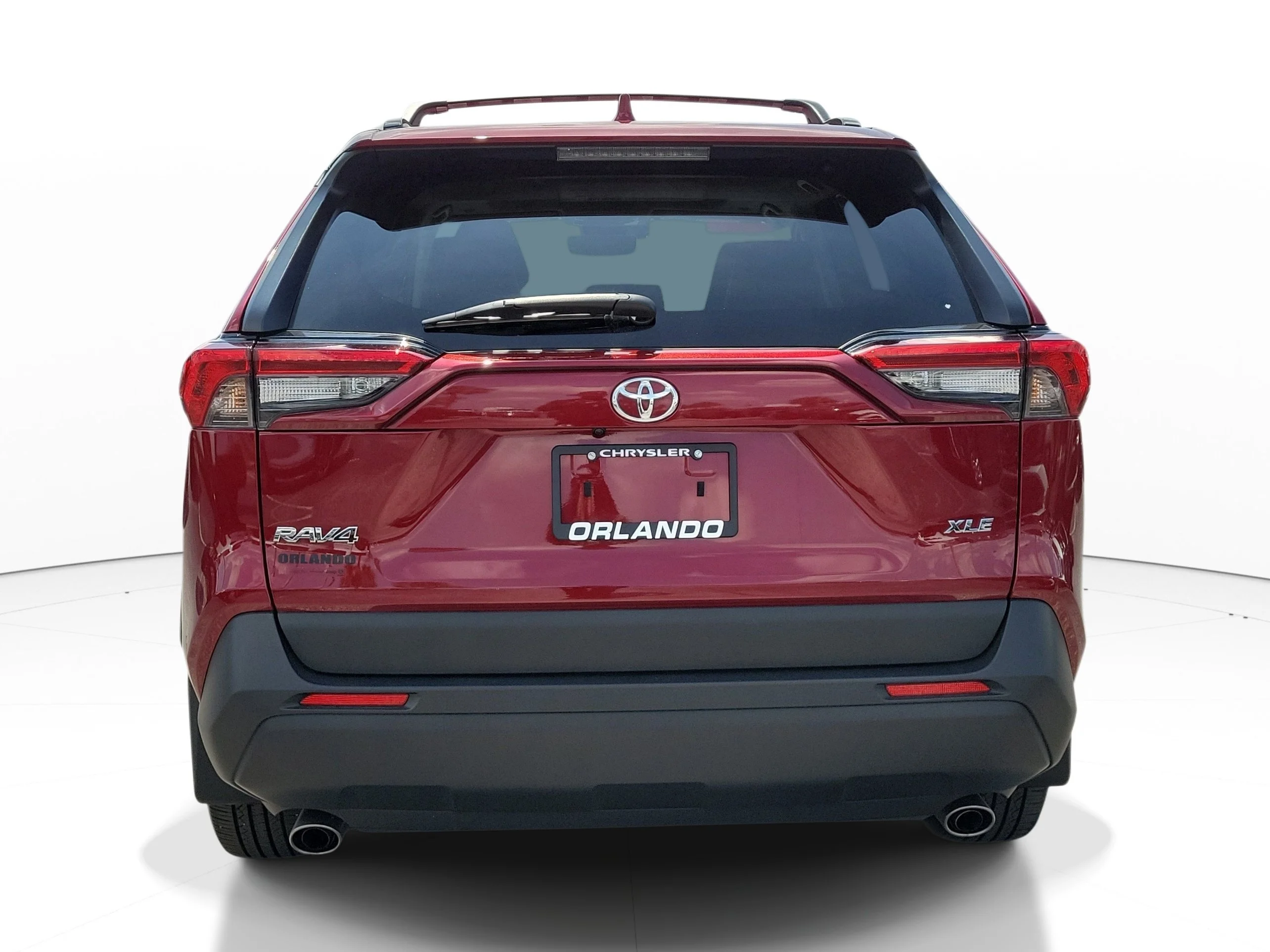 Used 2025 Pearl Toyota XLE Premium image 6