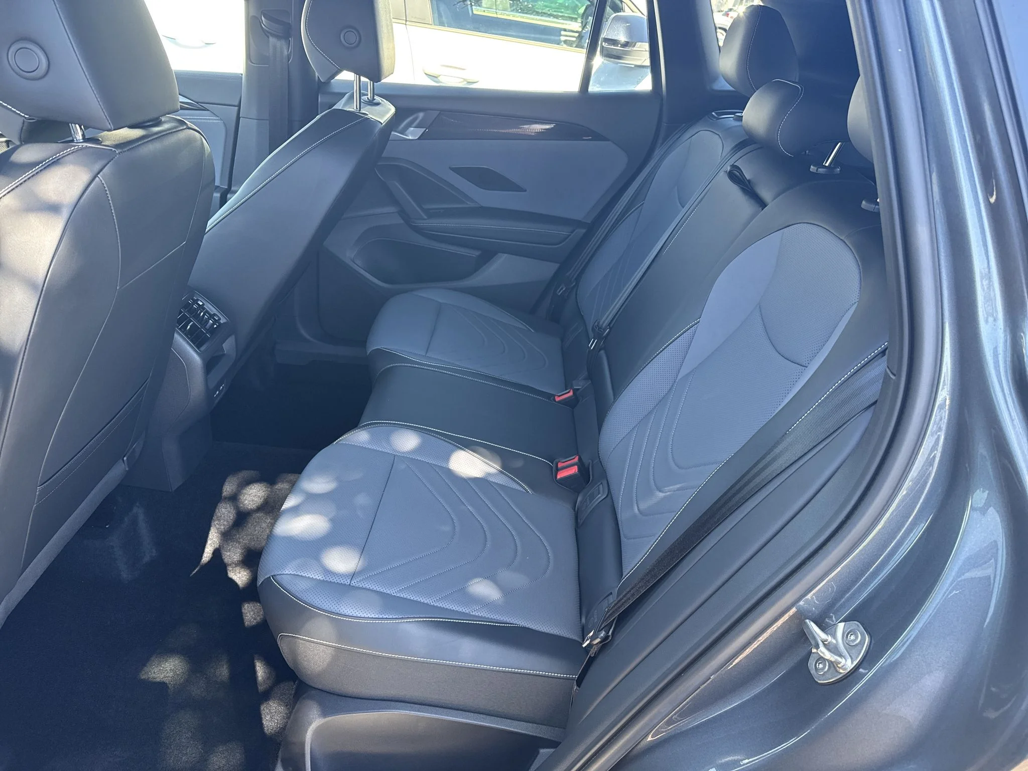 Used 2026 Platinum Gray Metallic Volkswagen SE R-Line Black image 30