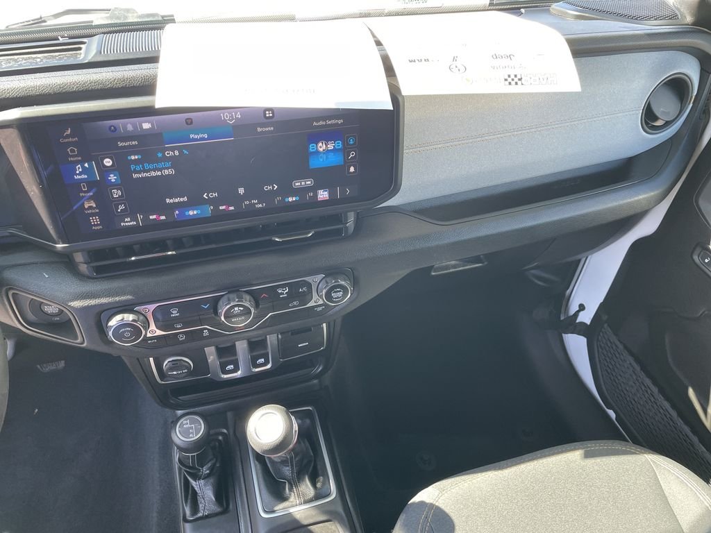 Used 2024 White Jeep Sport S image 15