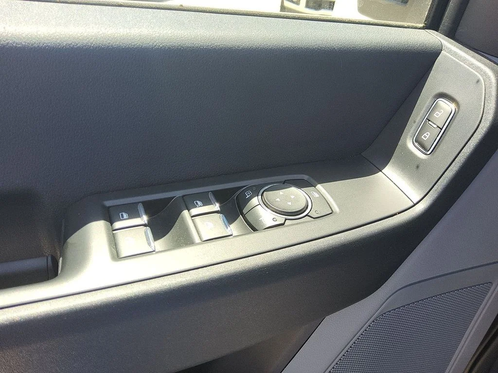 New 2026 White Ford XL image 6