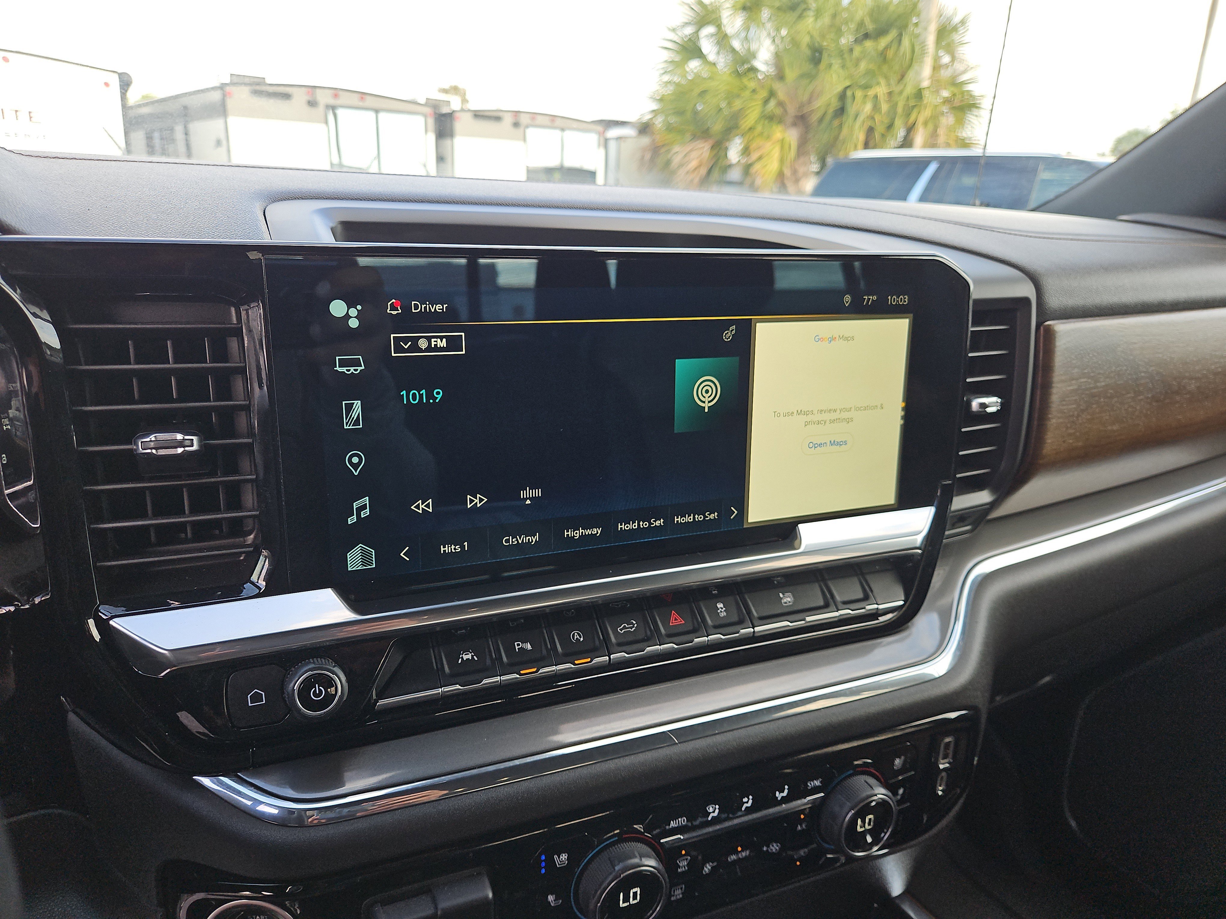 Used 2023 Iridescent Pearl Tricoat Chevrolet High Country image 26