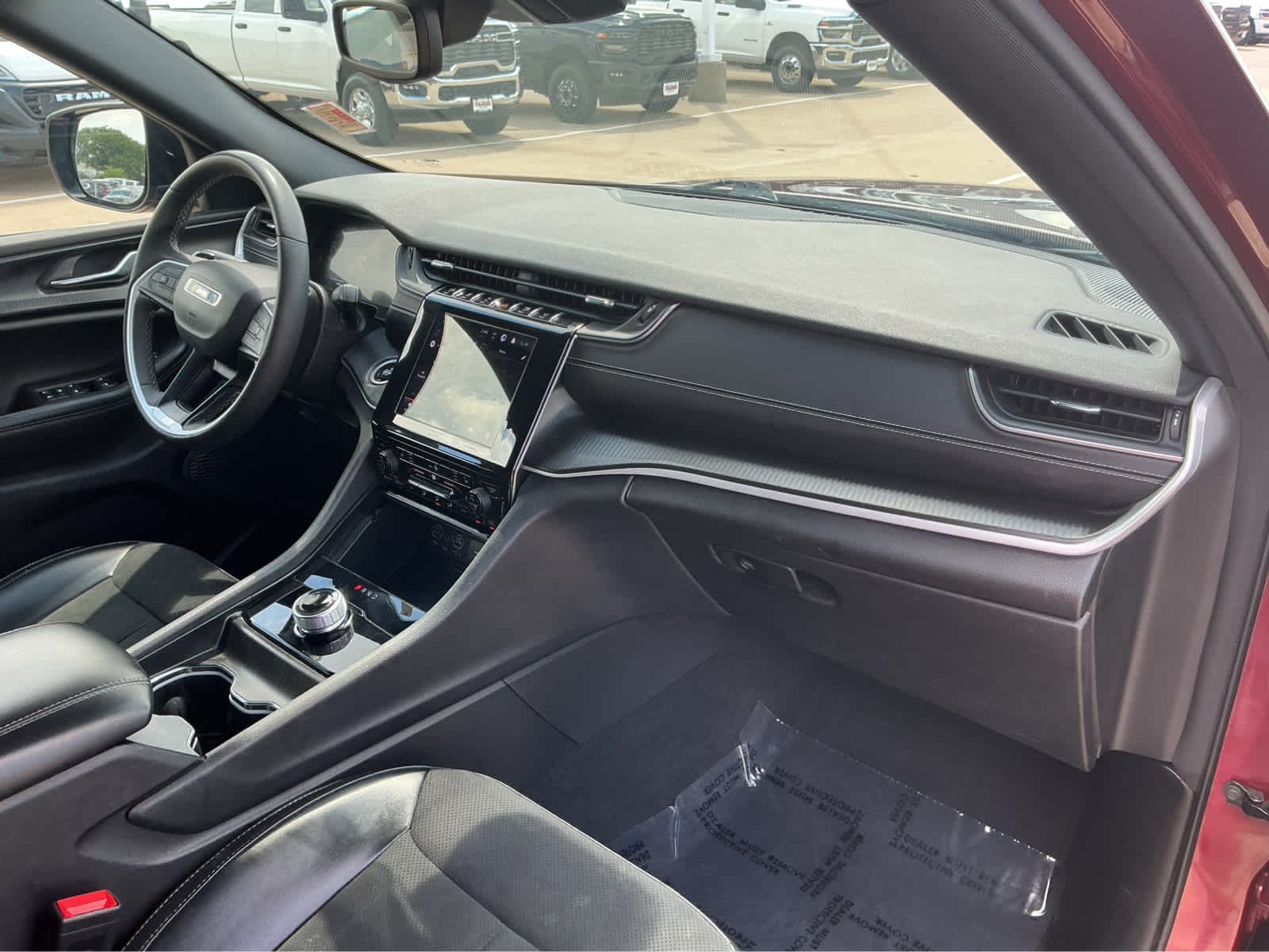 Used 2024 Velvet Red Pearlcoat Jeep Altitude image 18