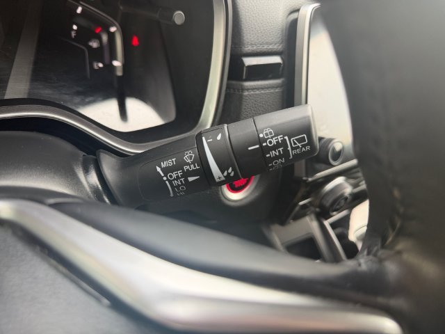 Certified Used 2018 Silver Honda EX-L image 26
