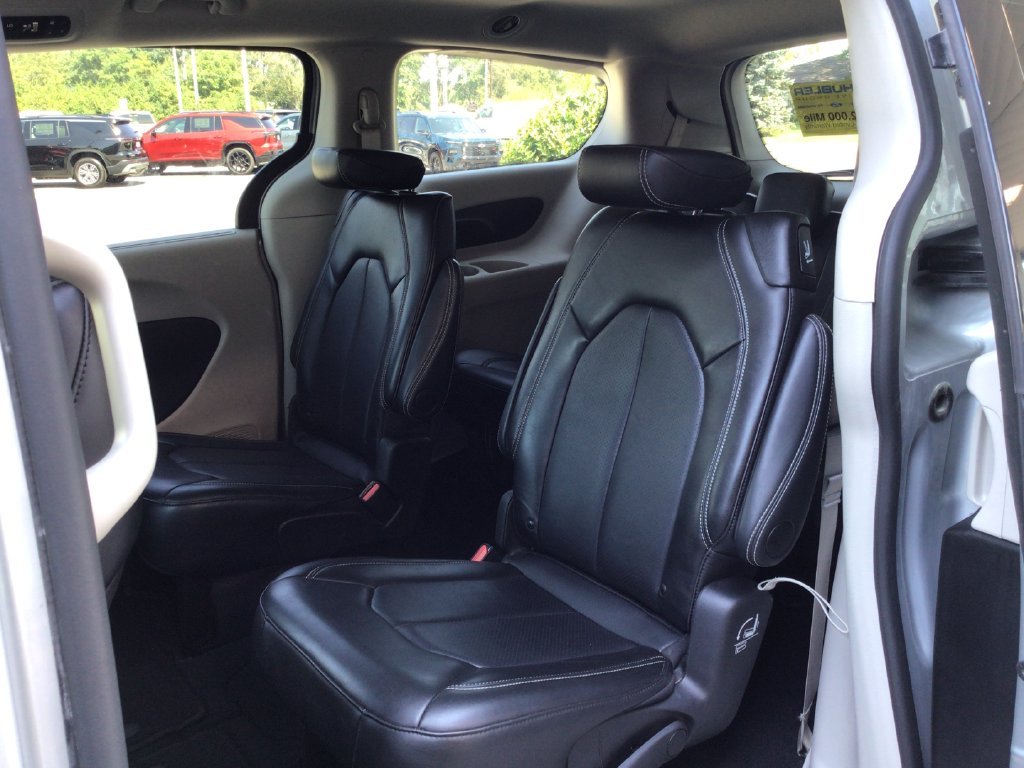 Used 2024 Silver Chrysler Touring L image 32