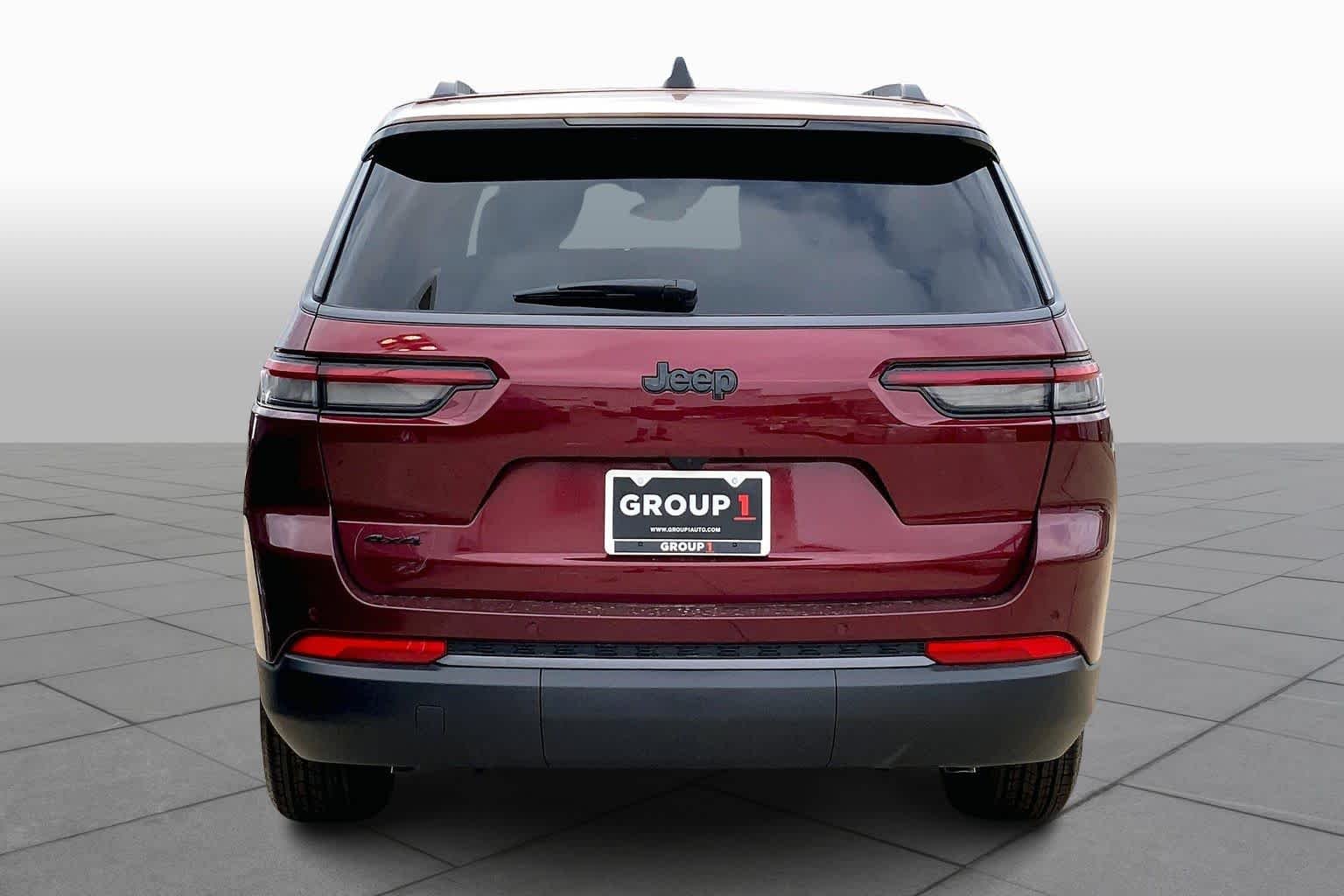 New 2026 Velvet Red Pearlcoat Jeep Laredo Altitude image 4