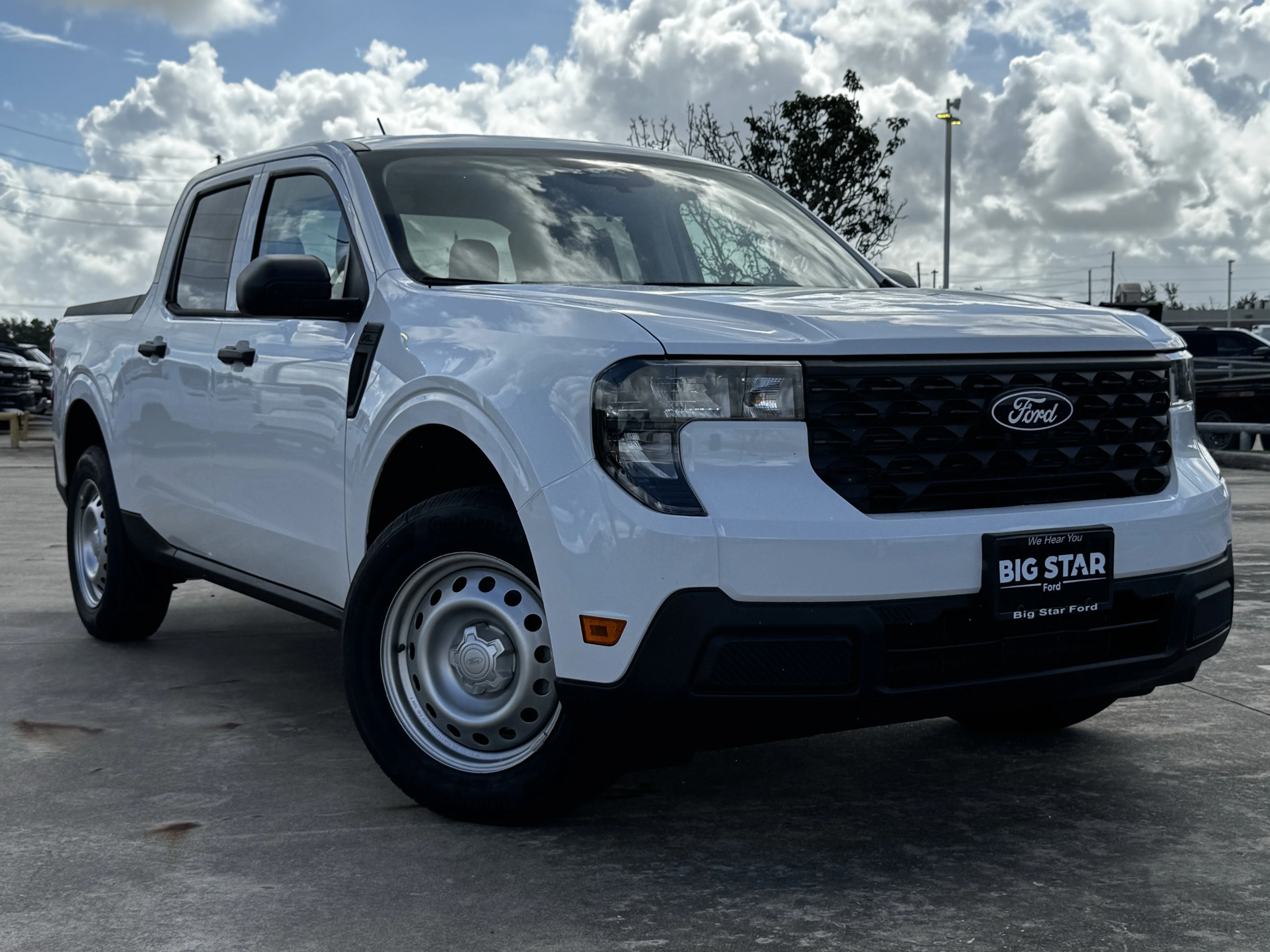New 2026 Oxford White Ford XL image 2
