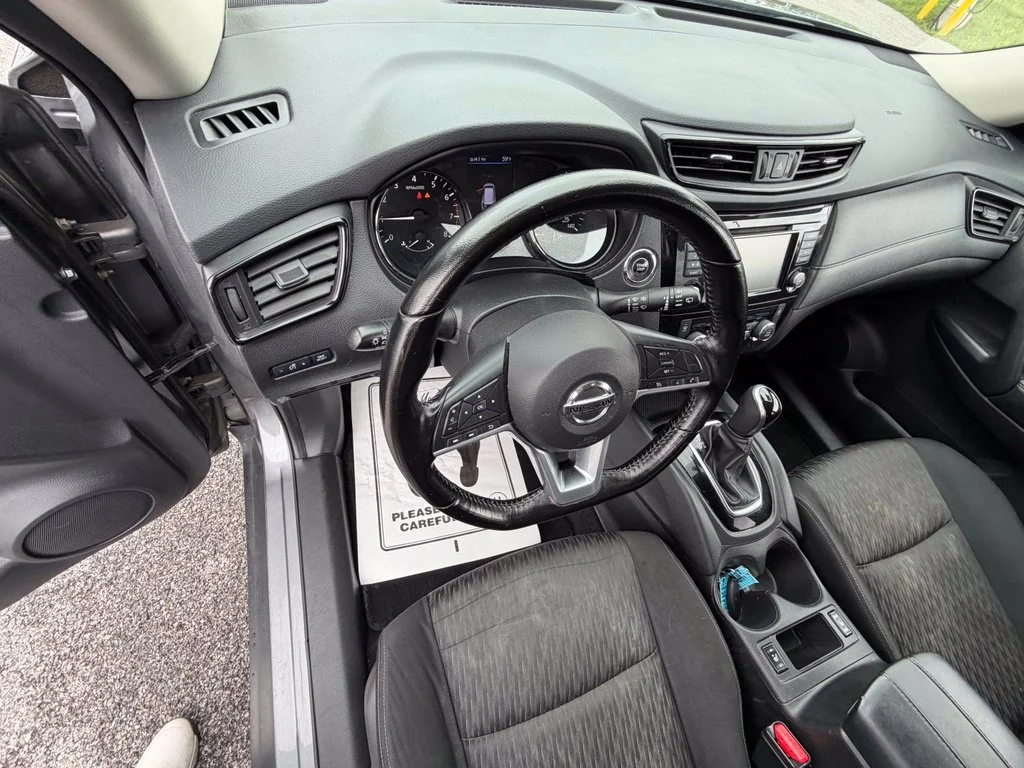 Used 2020 Gray Nissan SV image 12