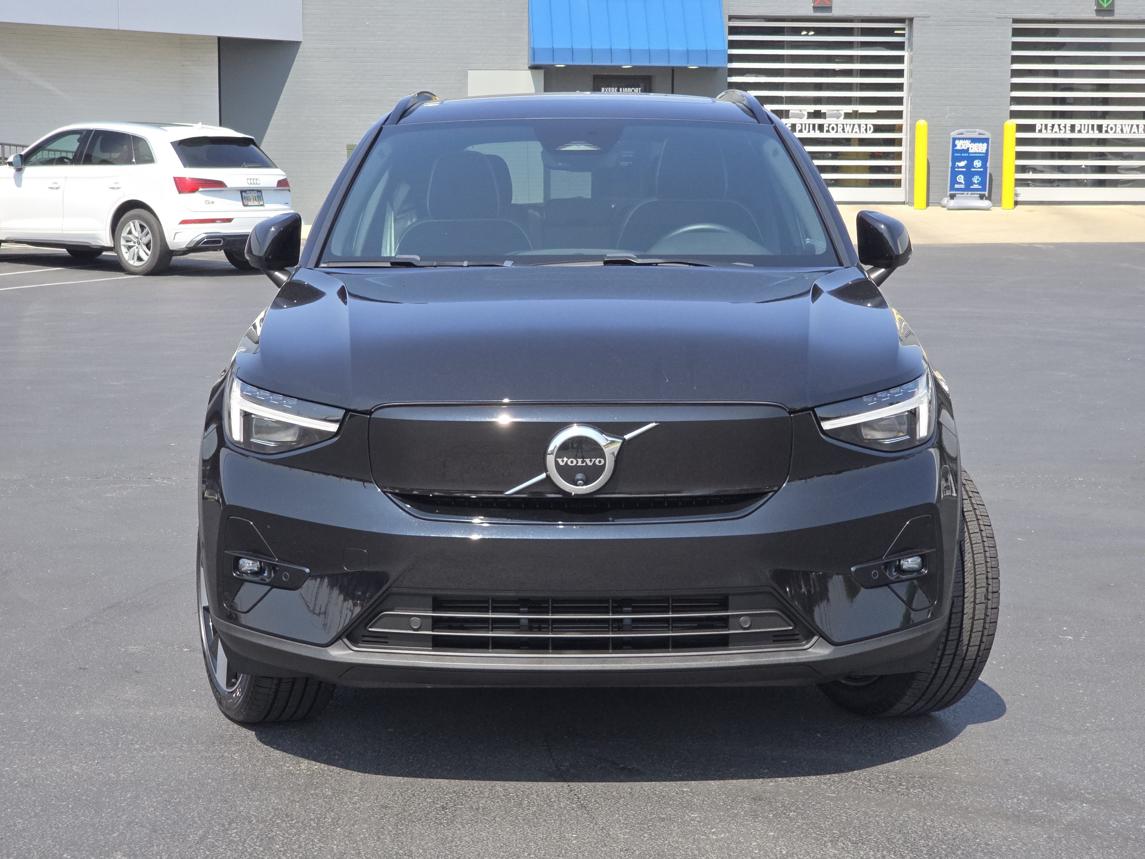 Used 2024 Volvo XC40 Plus with VIN YV4ER3XL3R2259710 for sale in Whitehall, OH