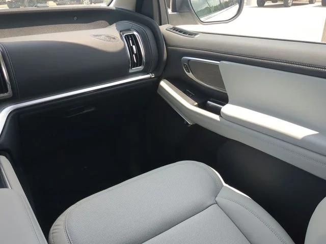 New 2027 Star White Metallic Tri-Coat Ford MAX Platinum image 19