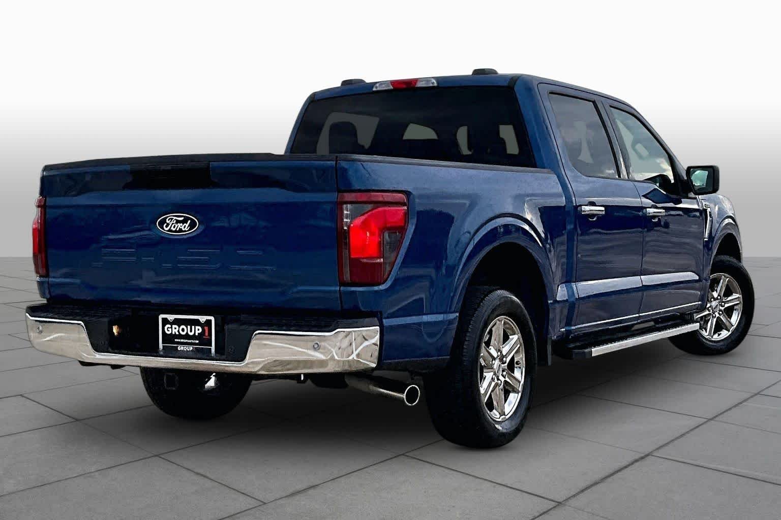 Used 2025 Atlas Blue Metallic Ford XLT image 13