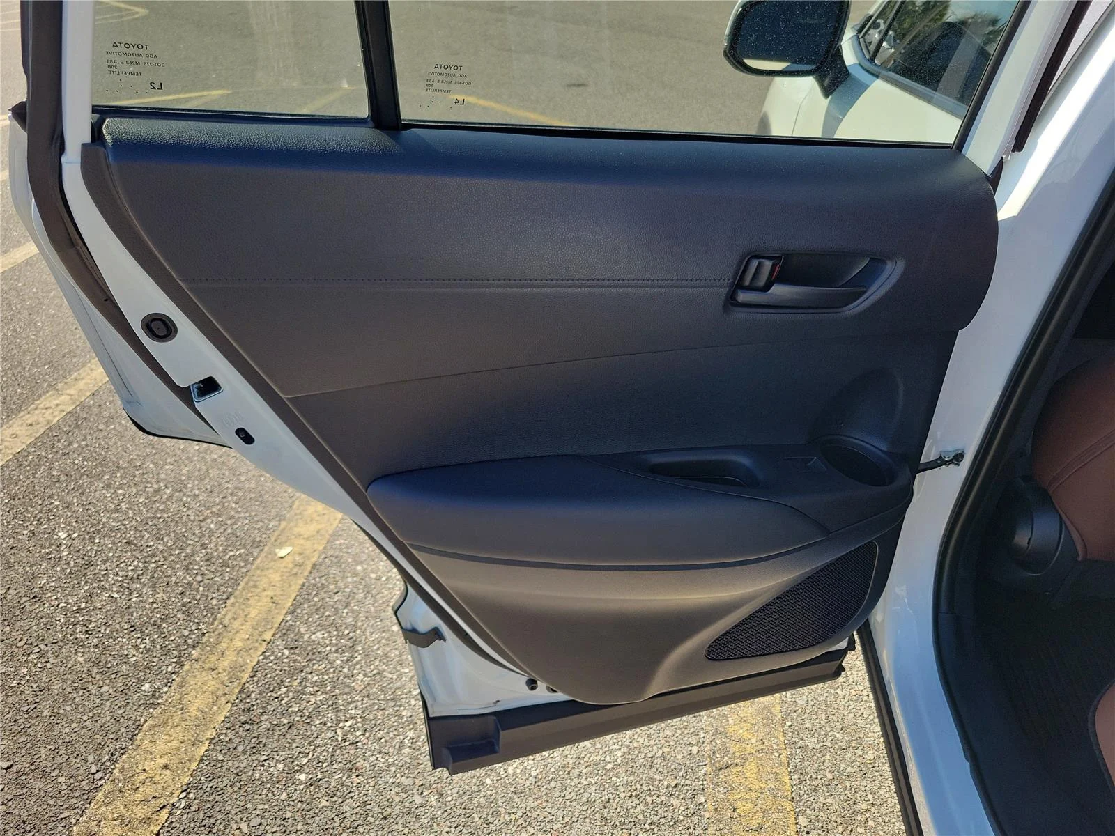 Used 2024 Wind Chill Pearl Toyota Hybrid SE image 15