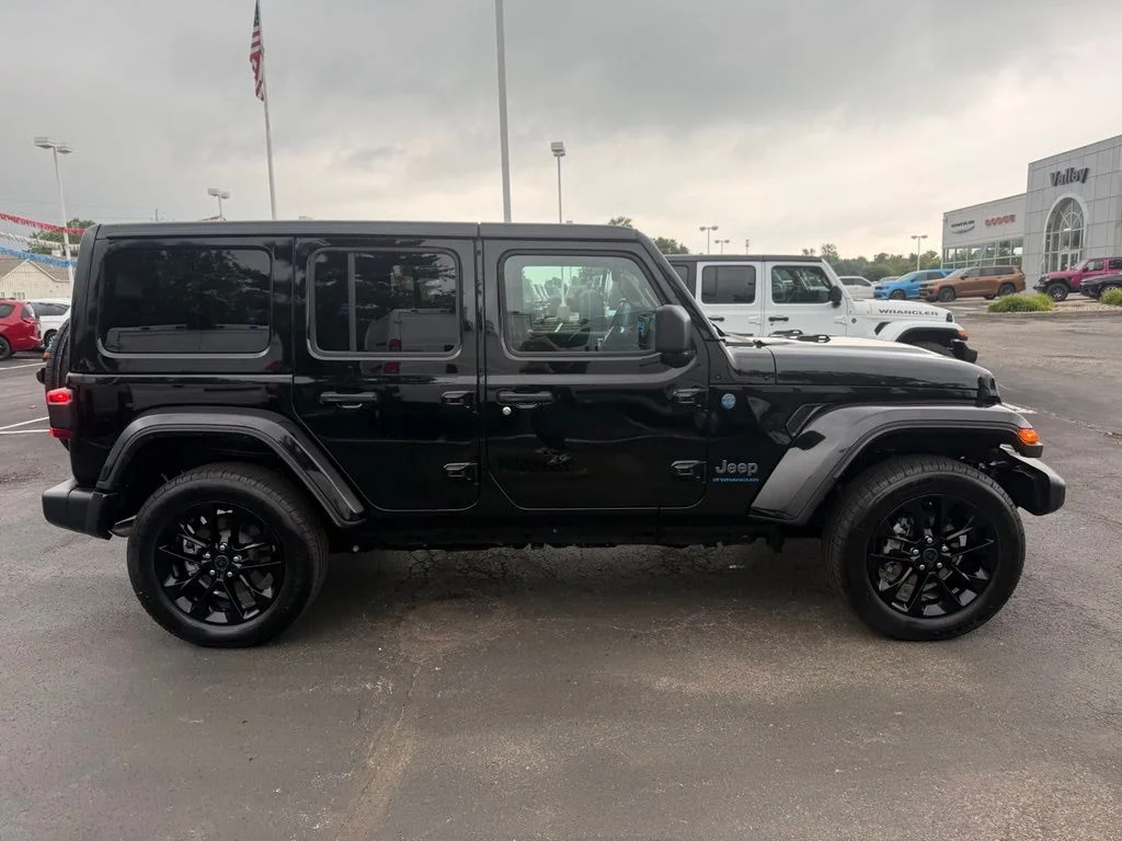 Used 2025 Black Jeep Sahara 4xe image 2