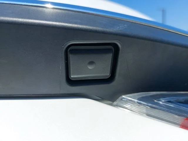 Used 2020 White Lexus 350 image 13