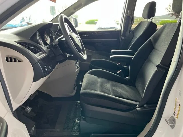Used 2019 White Knuckle Clearcoat Dodge SE image 34