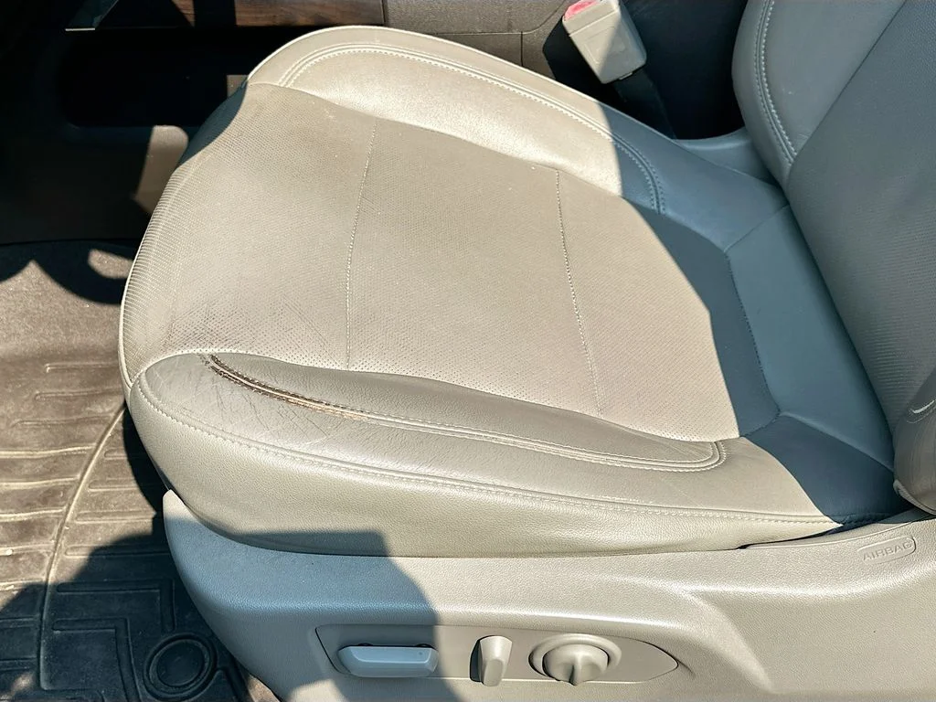 Used 2019 White GMC SLT image 20