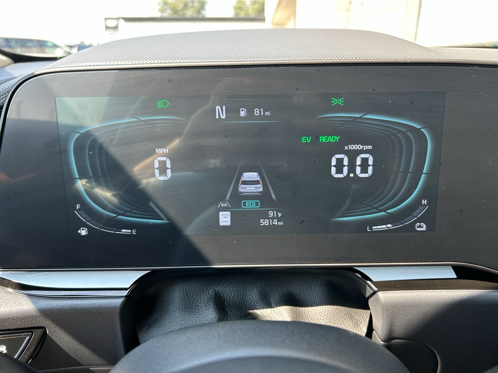 Certified Used 2025 Aurora Black Pearl Kia EX image 27