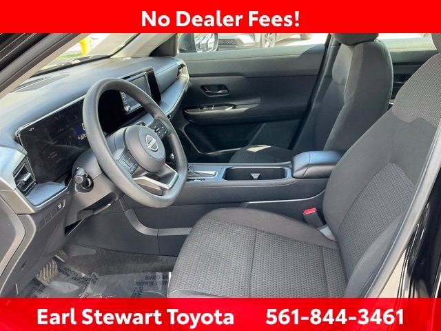 Used 2025 Black Nissan S image 23