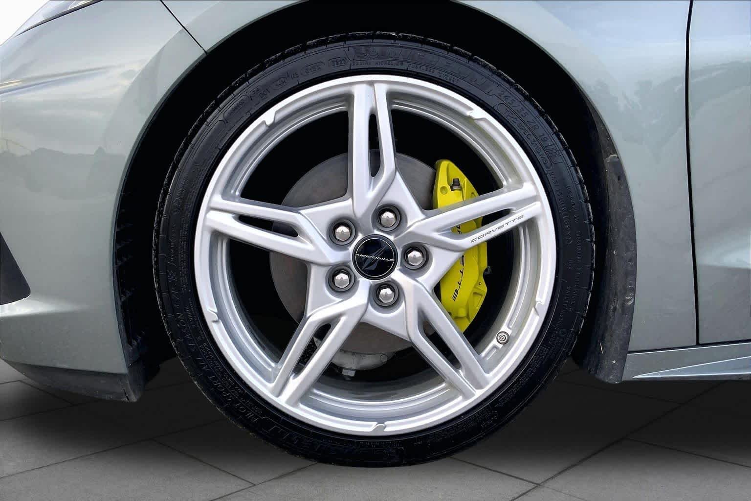 Used 2023 Hypersonic Gray Metallic Chevrolet 1LT image 9