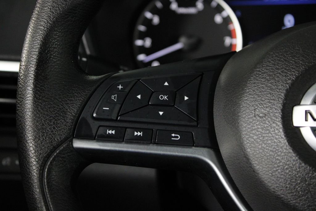 Used 2022 Blue Nissan 2.5 SV image 25