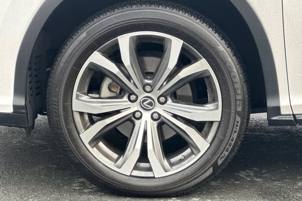 Used 2019 White Lexus 350 image 35