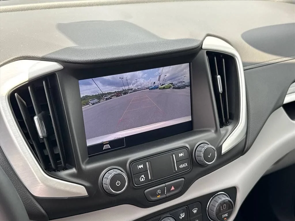 Used 2023 Summit White GMC SLT image 30