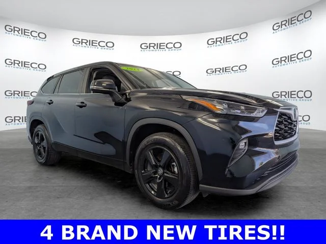 2024 Toyota Highlander LE