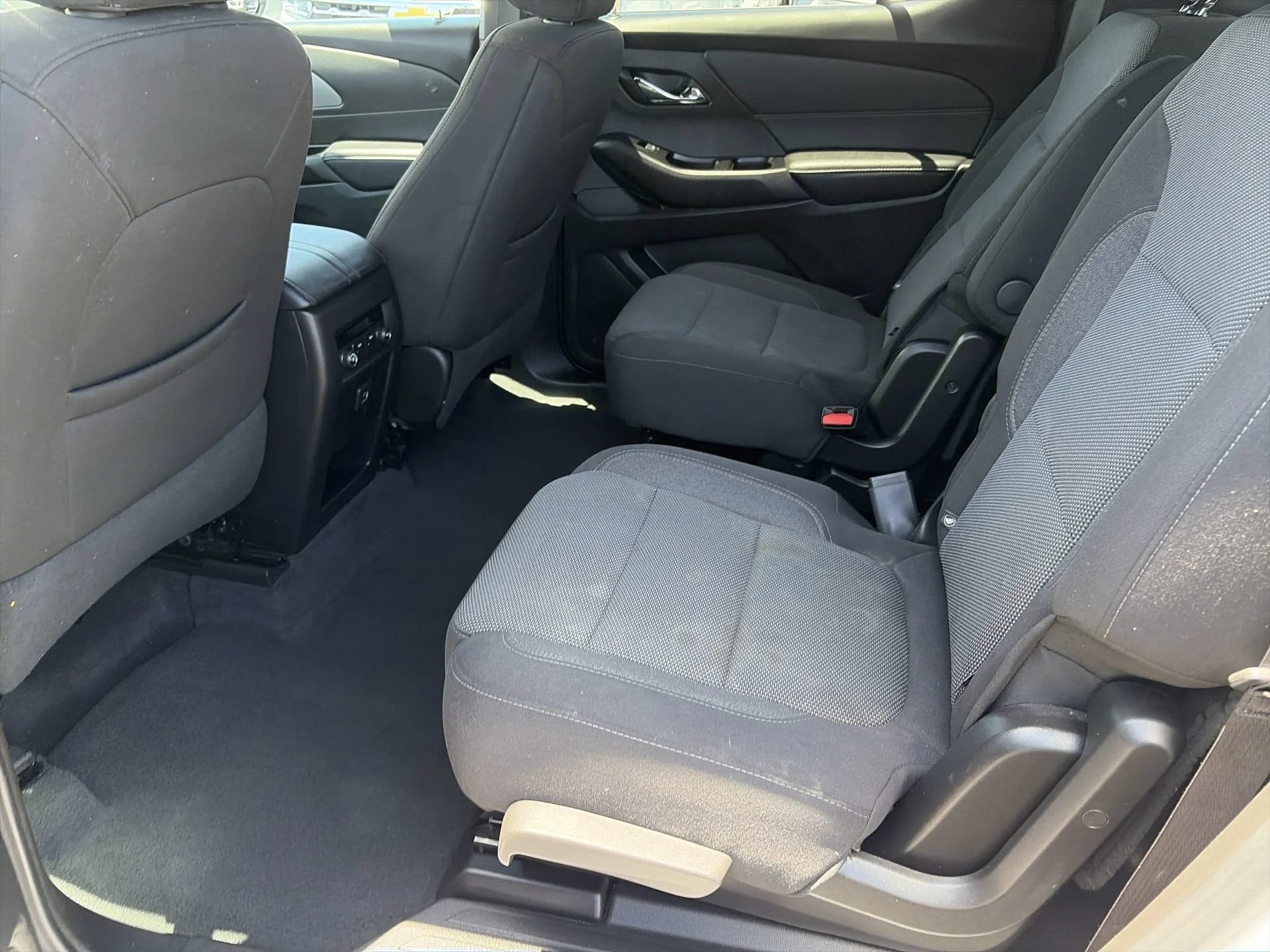 Used 2023 Summit White Chevrolet LT Cloth image 62