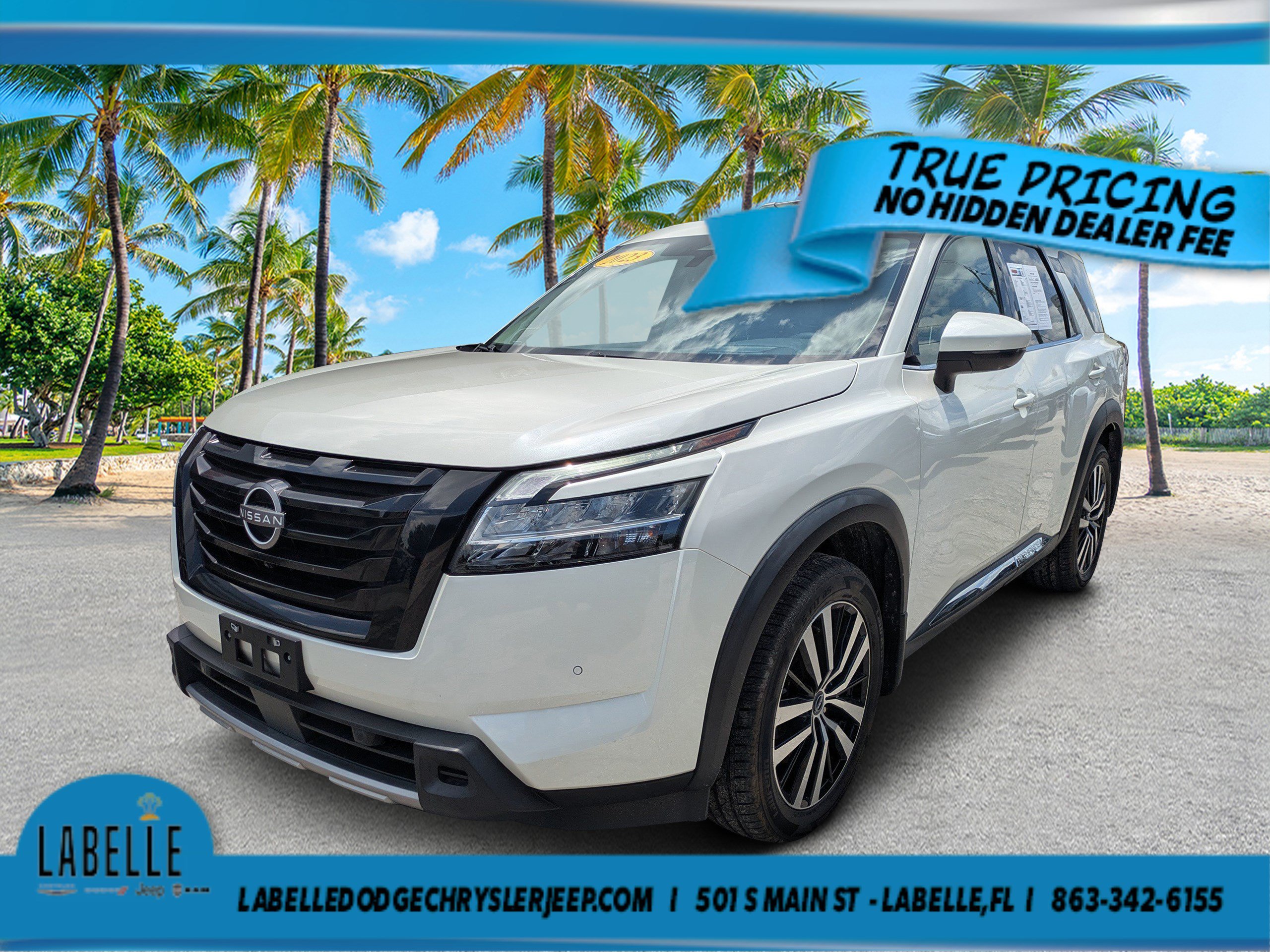 Used 2023 Pearl White Tricoat Nissan Platinum image 6