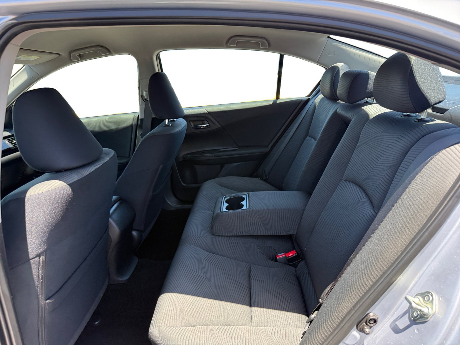 Used 2017 Silver Honda LX image 16