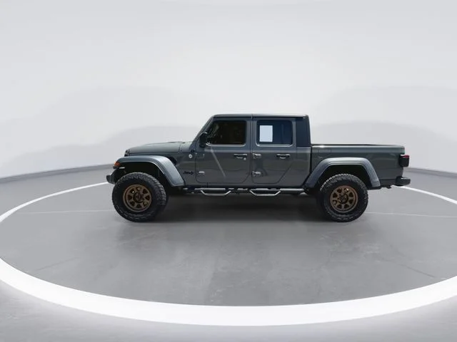 Used 2020 Gray Jeep Sport image 6