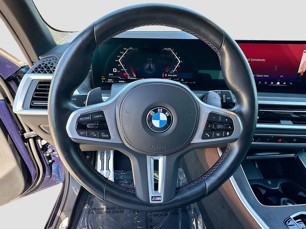 Used 2024 Blue BMW M60i image 10