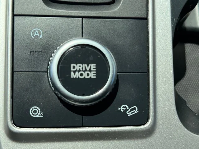 Used 2020 White Ford XLT image 22
