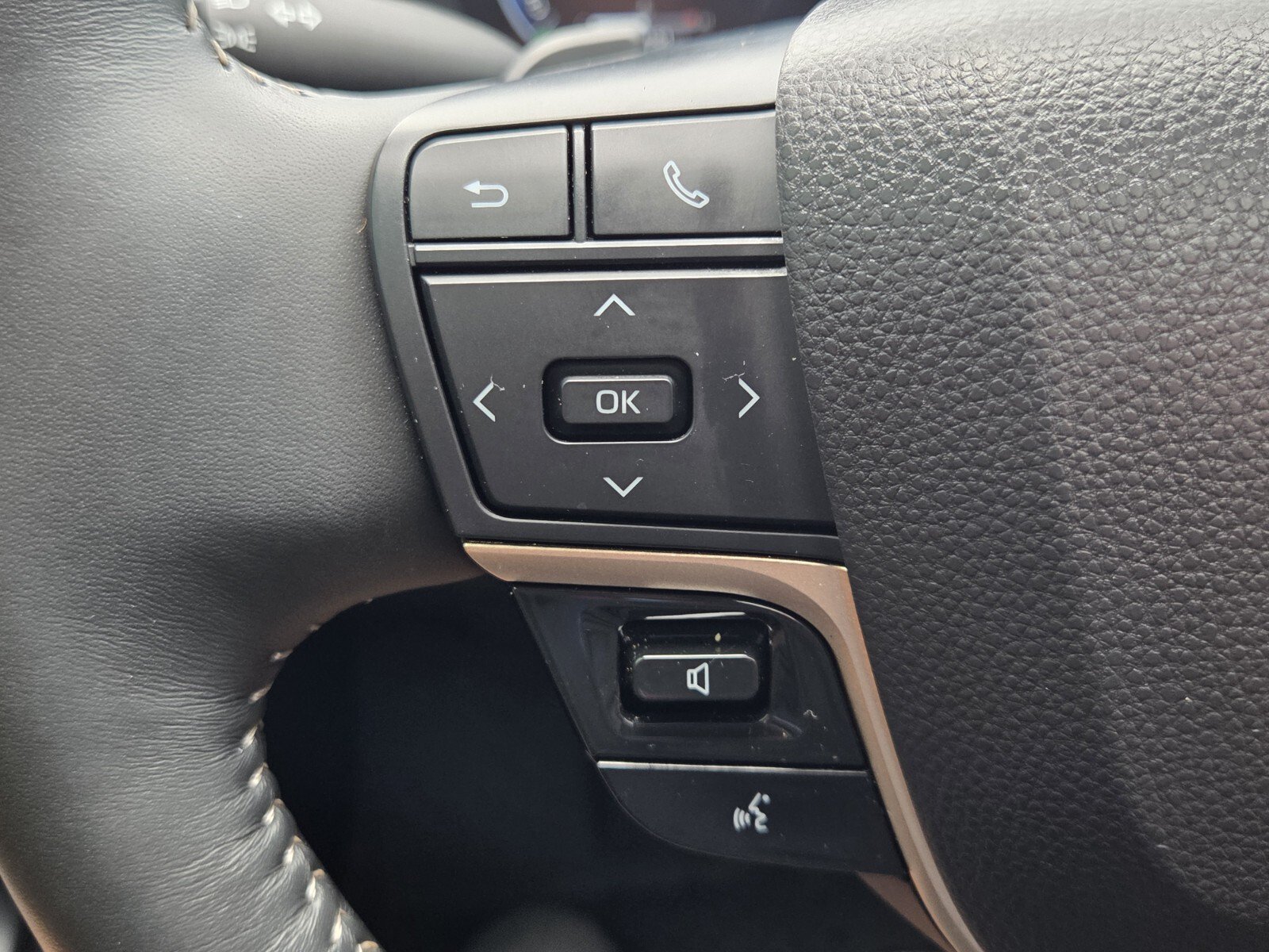 Used 2025 Black Toyota Limited image 22